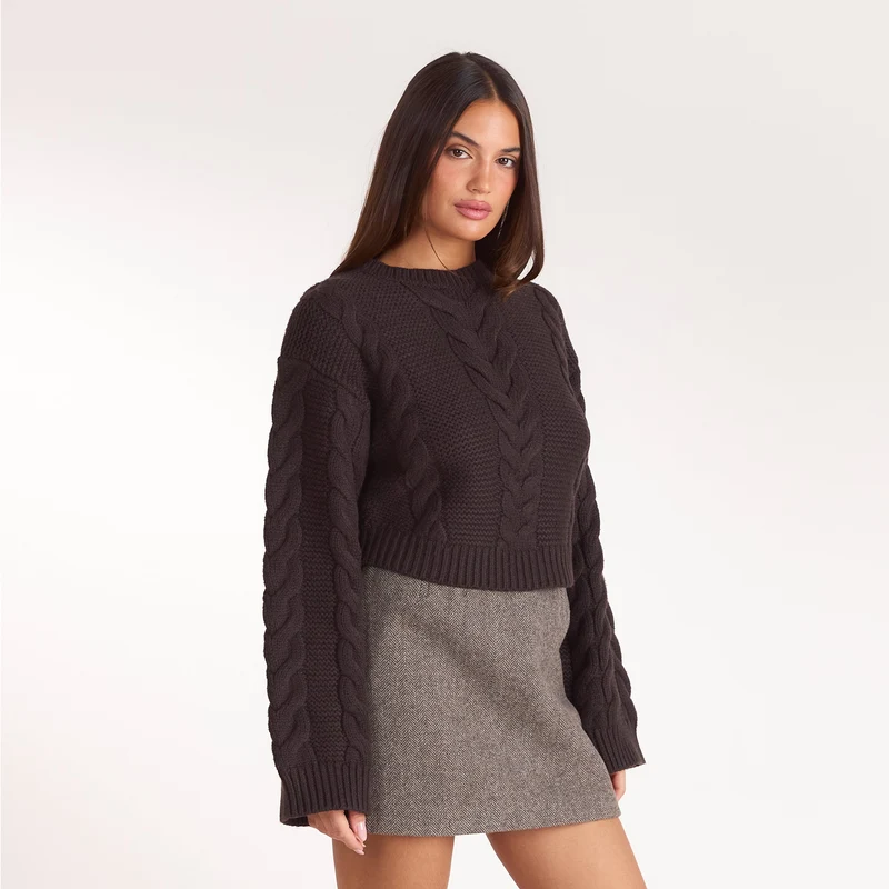 Kurzer Zopfstrickpullover - Dunkle Schokolade
