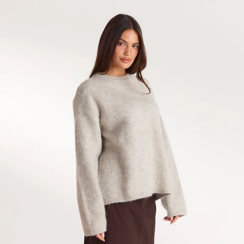 Flauschiger Strickpullover - Warmes Grau