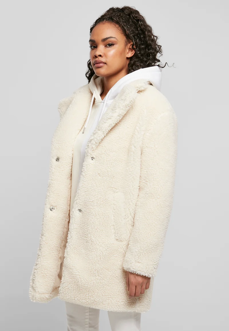 UC Oversized Sherpa Coat White M