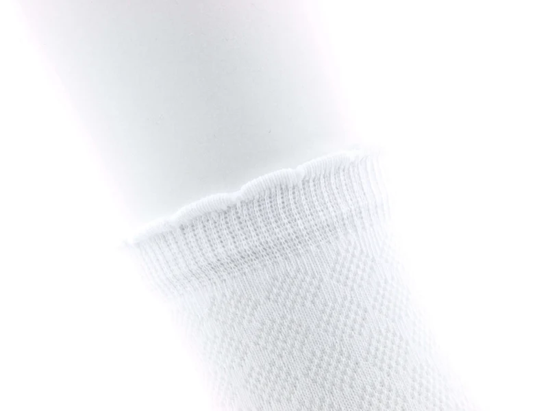 3 Paar Kindersocken ohne Naht weiß