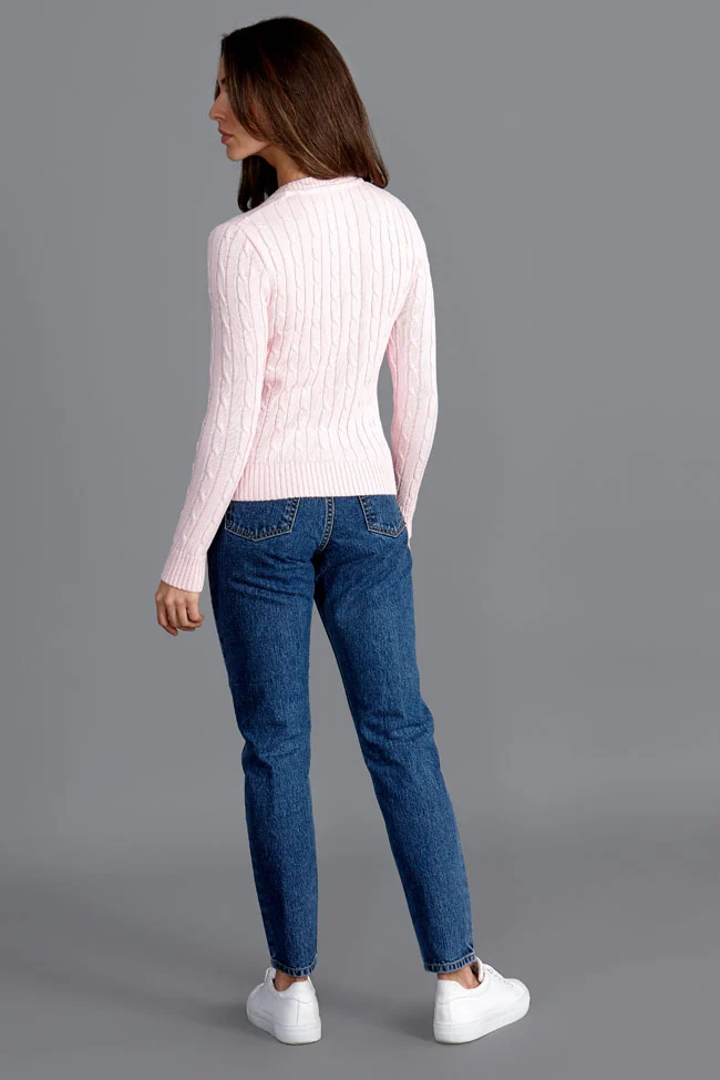 Damenpullover aus 100 % Baumwolle mit Zopfmuster und V-Ausschnitt