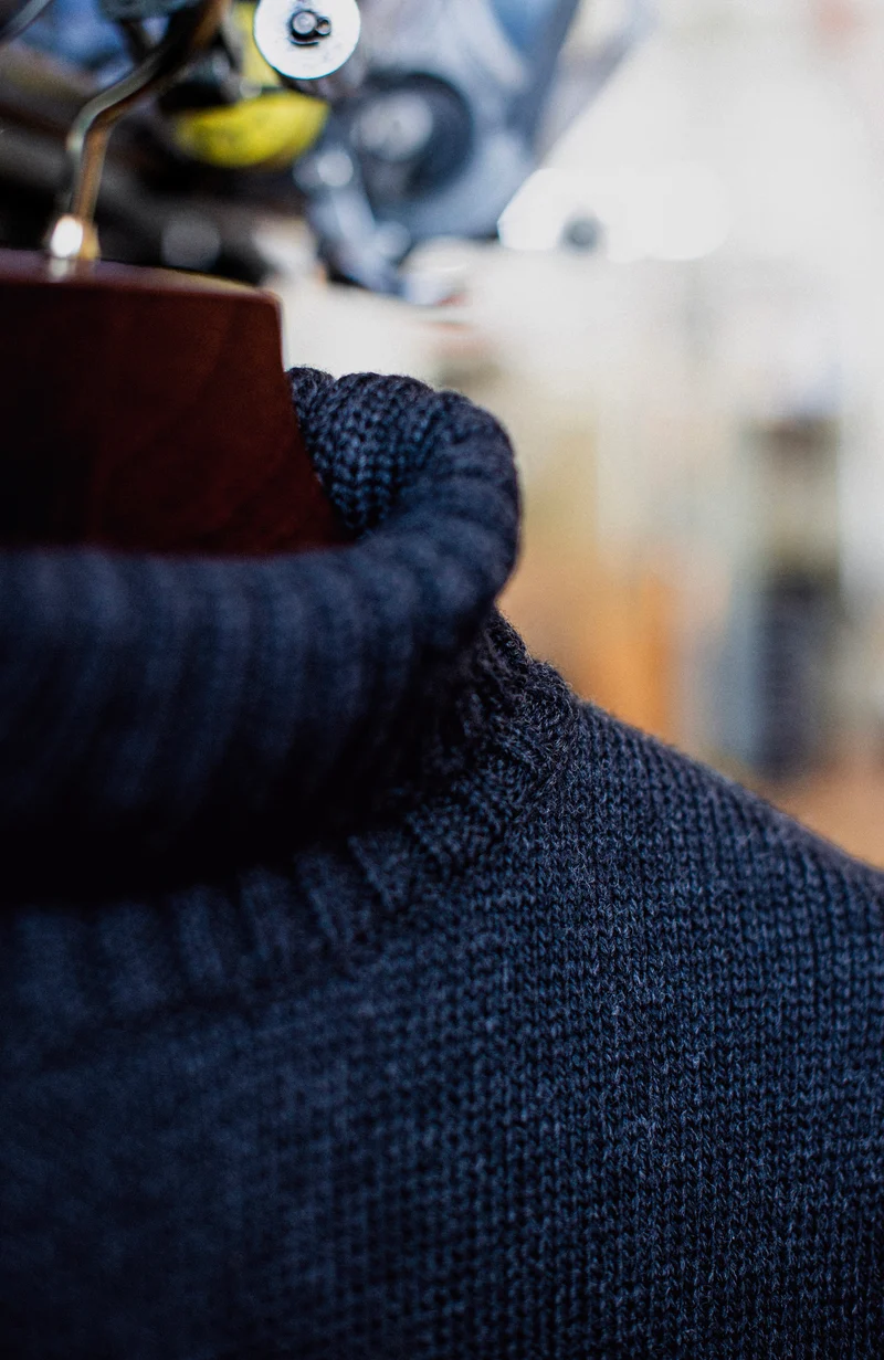 Der taillierte Submariner – Rollkragenpullover aus Merinowolle