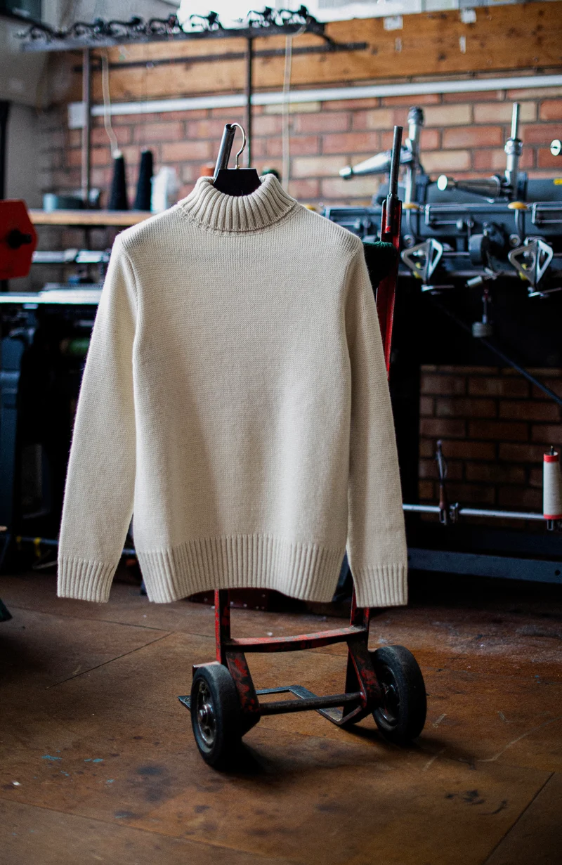 Der taillierte Submariner – Rollkragenpullover aus Merinowolle