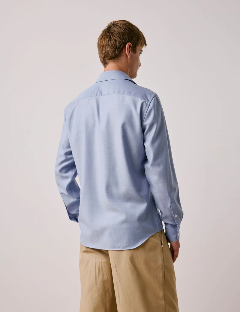 Chemise semi-ajustée en laine vierge bleue