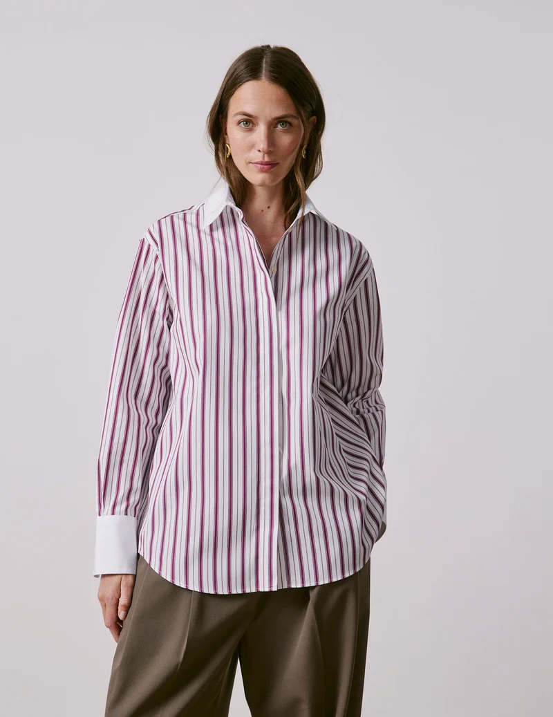 Chemise Naéline avec cravate amovible rayée bordeaux