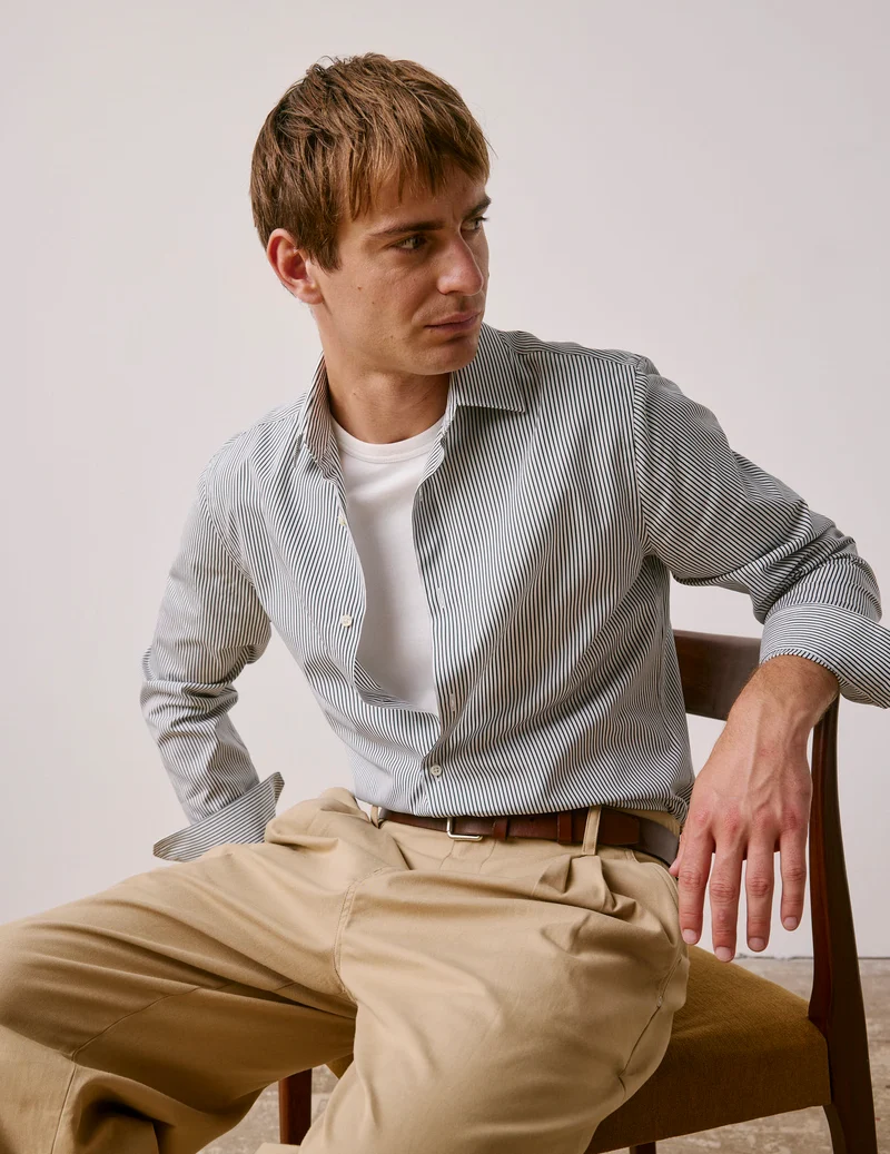 Chemise ajustée rayée verte