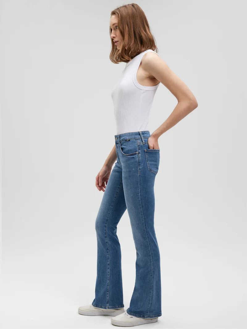 MAVI - Bella, Mid-Waist, Slim Bootcut, Dark Brushed STR