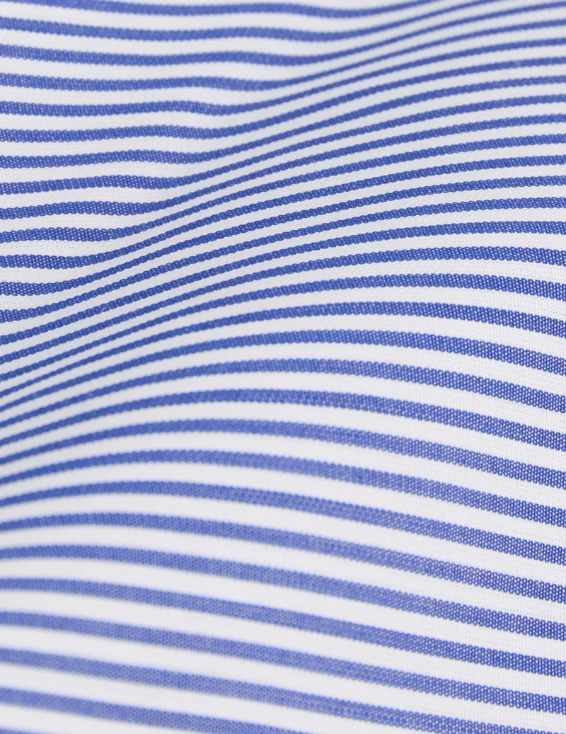 Chemise semi-ajustée rayée bleue