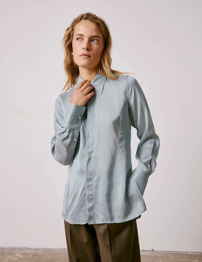 Chemise Pétale rayée bleu clair