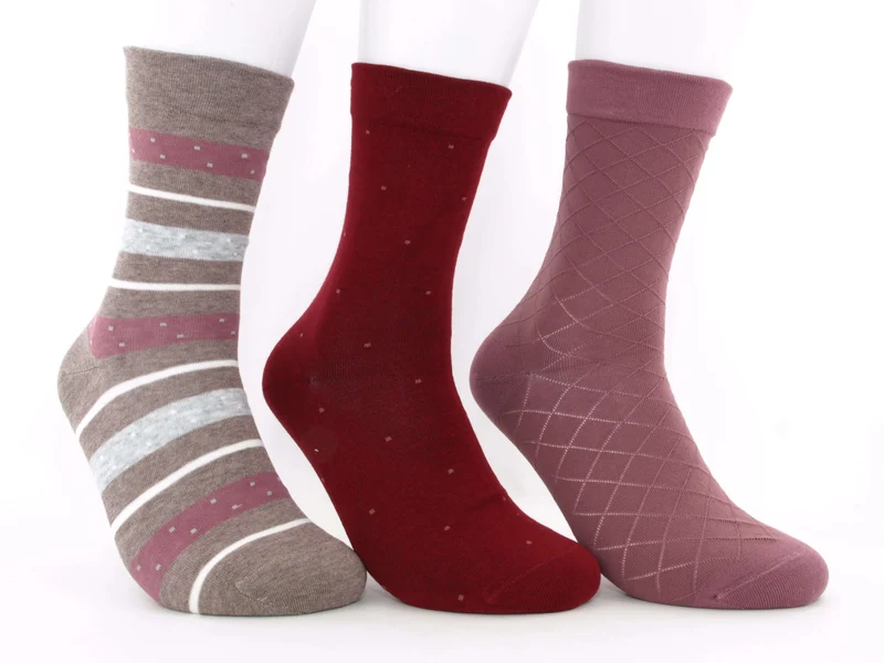 3 Paar Damen Gesundheitssocken venenfreundlich Winter rot