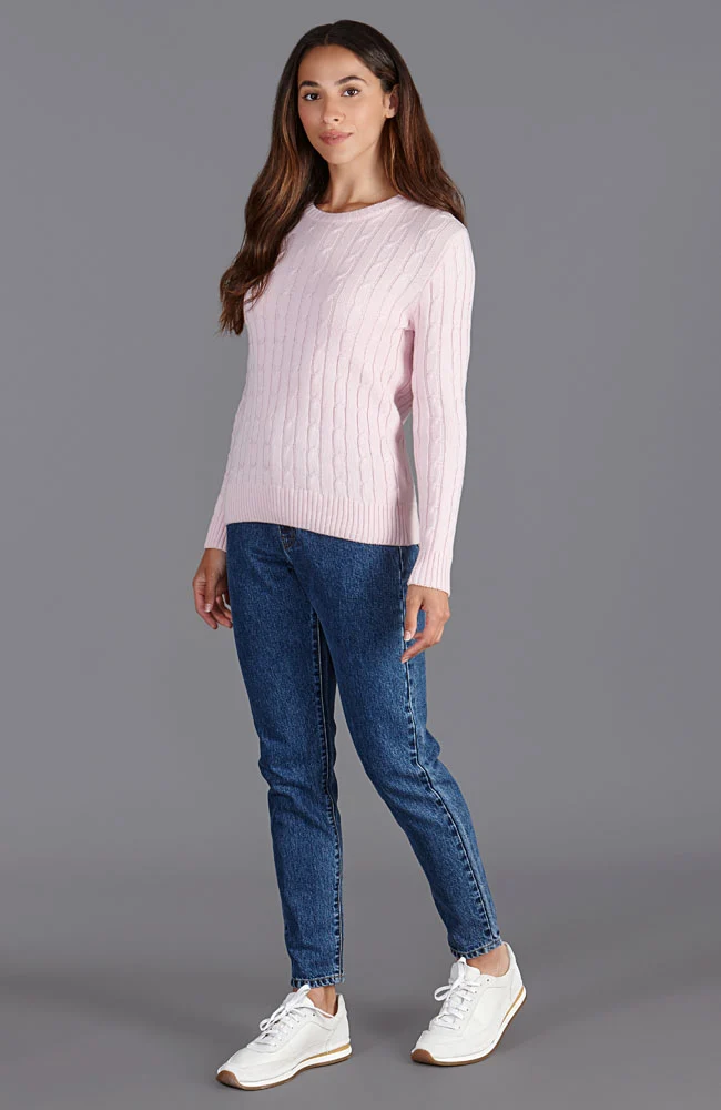 Damenpullover aus 100 % Baumwolle mit Rundhalsausschnitt und Zopfmuster