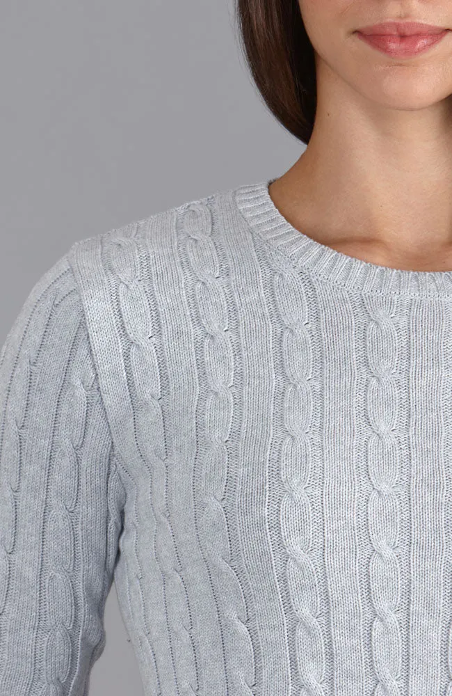 Damenpullover aus 100 % Baumwolle mit Rundhalsausschnitt und Zopfmuster