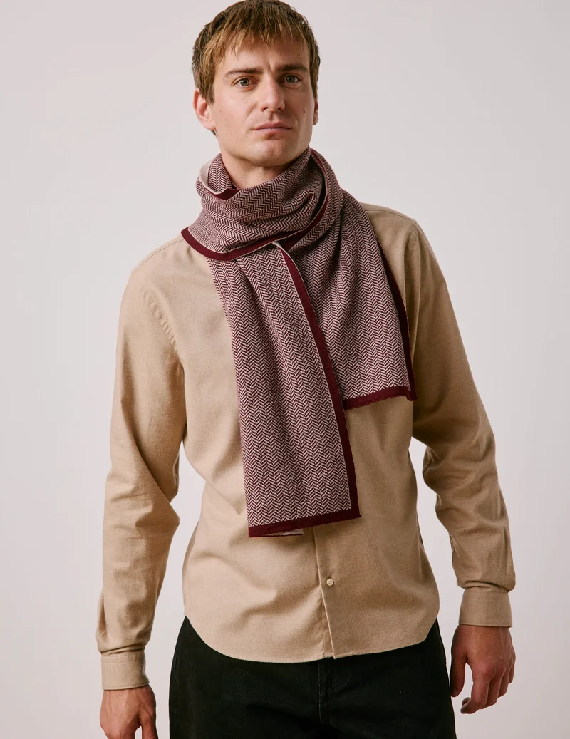 Echarpe en laine bordeaux