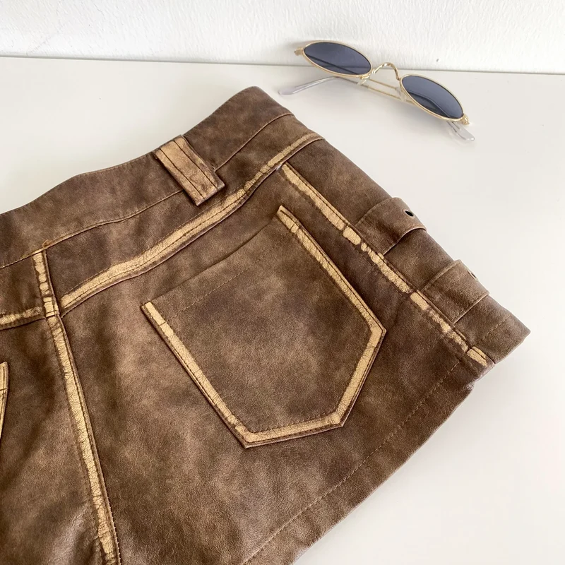 Damen Bermuda Shorts Hotpants Kurze Hose PU Leder Trendy Pants Clubwear