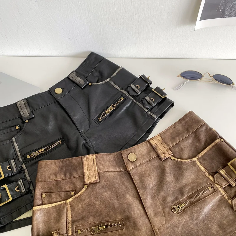 Damen Bermuda Shorts Hotpants Kurze Hose PU Leder Trendy Pants Clubwear