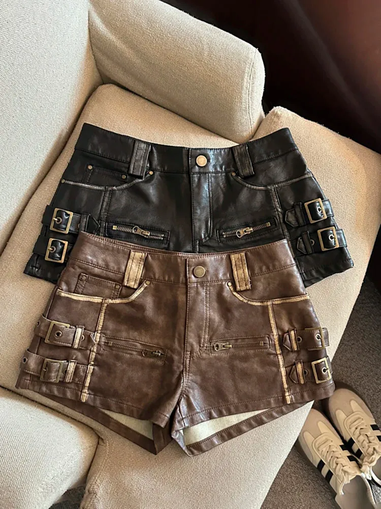 Damen Bermuda Shorts Hotpants Kurze Hose PU Leder Trendy Pants Clubwear