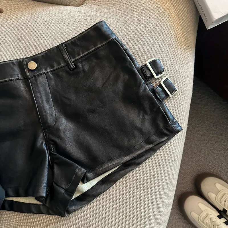Damen Bermuda Shorts Hotpants Kurze Hose PU Leder Trendy Pants Clubwear
