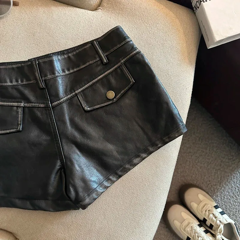Damen Bermuda Shorts Hotpants Kurze Hose PU Leder Trendy Pants Clubwear