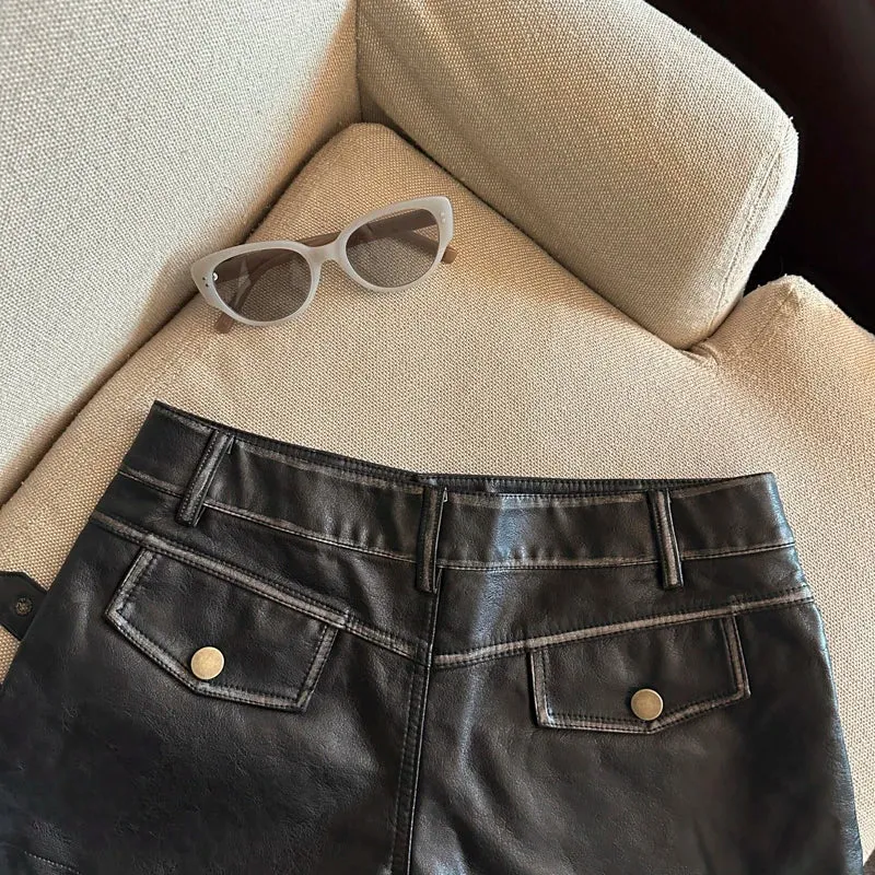 Damen Bermuda Shorts Hotpants Kurze Hose PU Leder Trendy Pants Clubwear