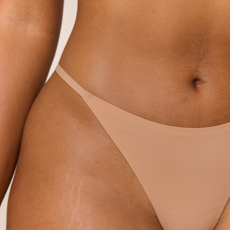 Everyday Form G-String - Honig