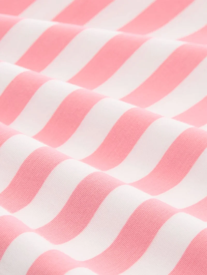 T-Shirt mit Stickerei