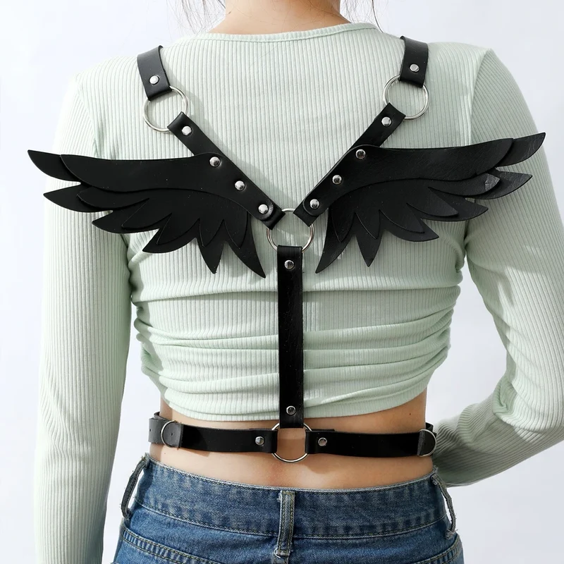Sexy Harness Ketten BH Gürtel Damen Lack Leder Engelsflügel Bdsm Bondage Dessous