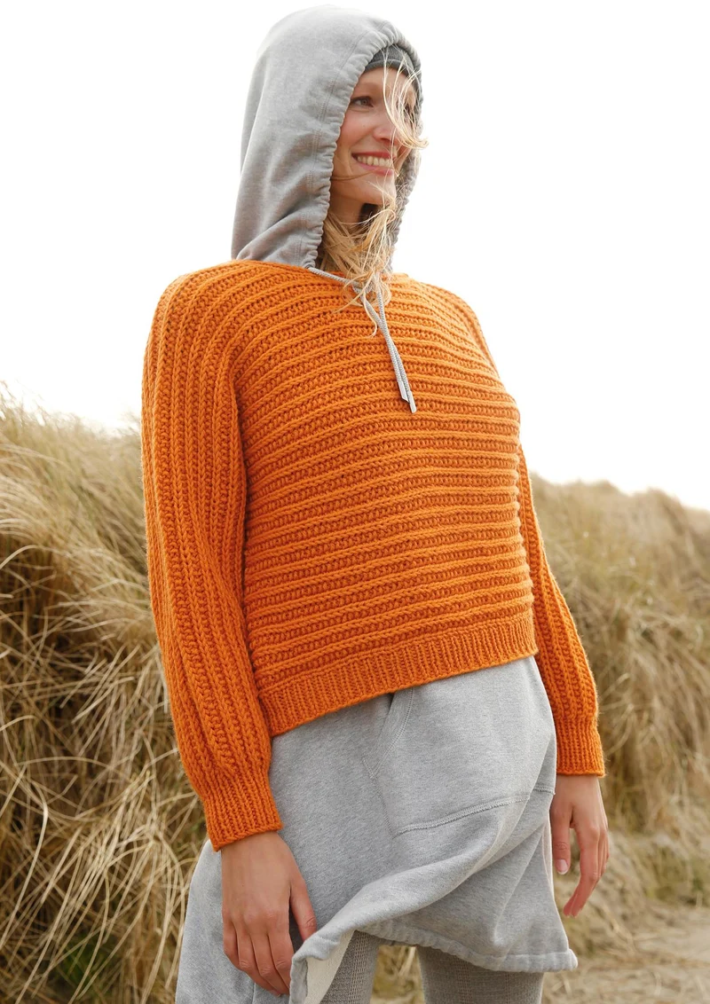 Quer gestrickter Pullover
