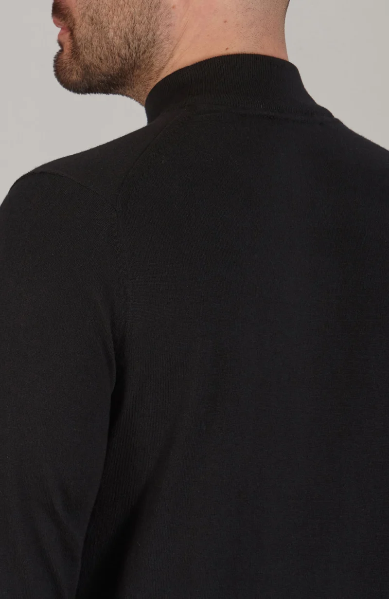 Herrenpullover aus 100 % ultrafeiner Baumwolle mit Stehkragen