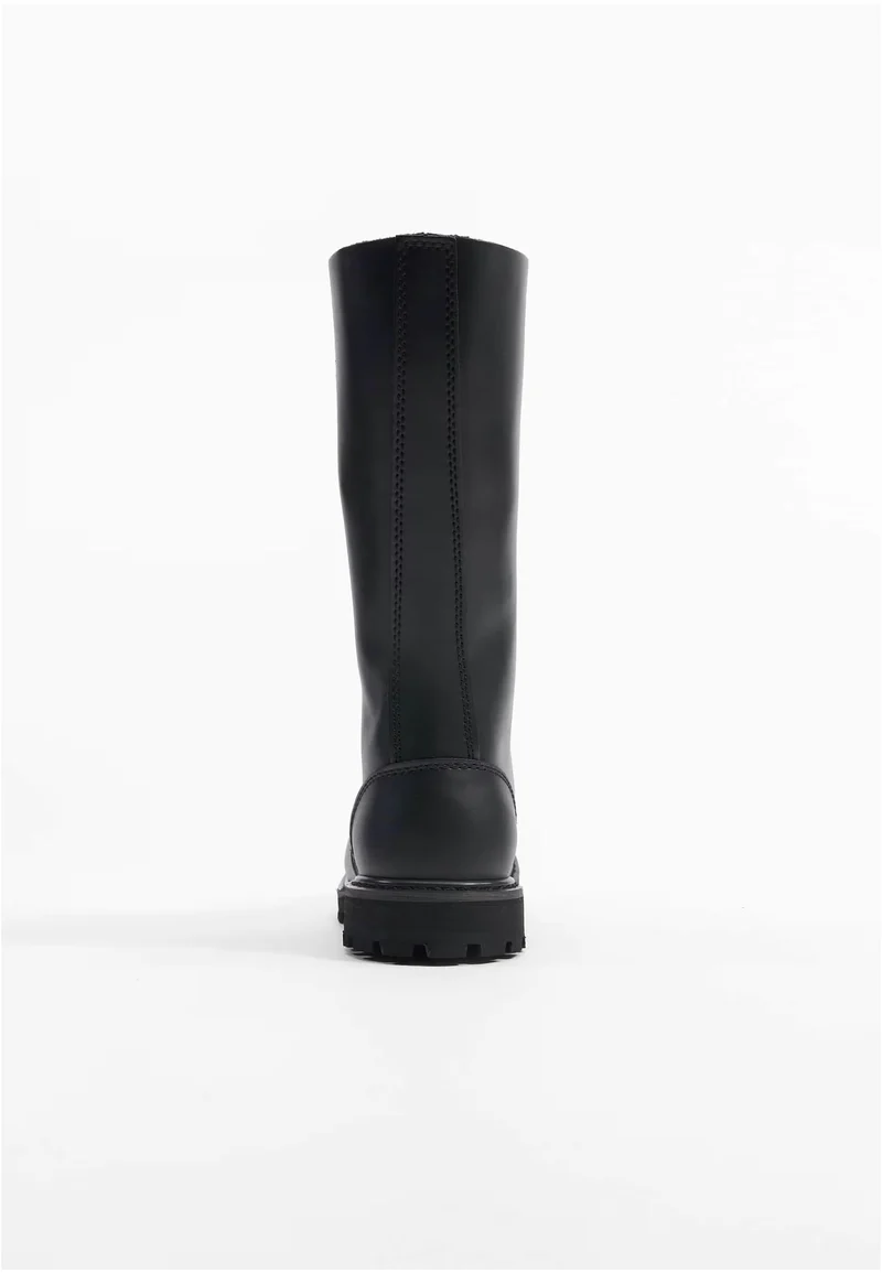 B 20 Eyes Phantom Boots