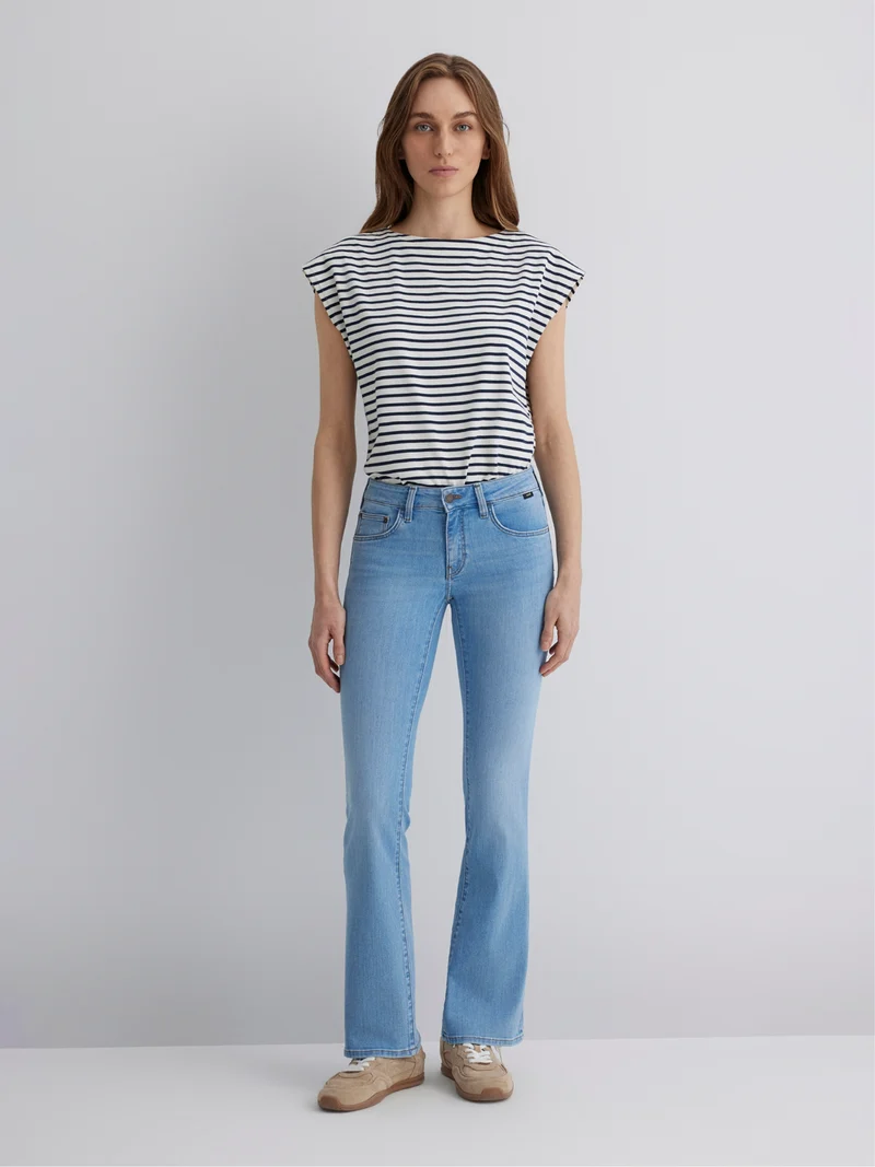 MAVI - Bella, Mid-Waist, Slim Bootcut, Rise Lt Blue Str