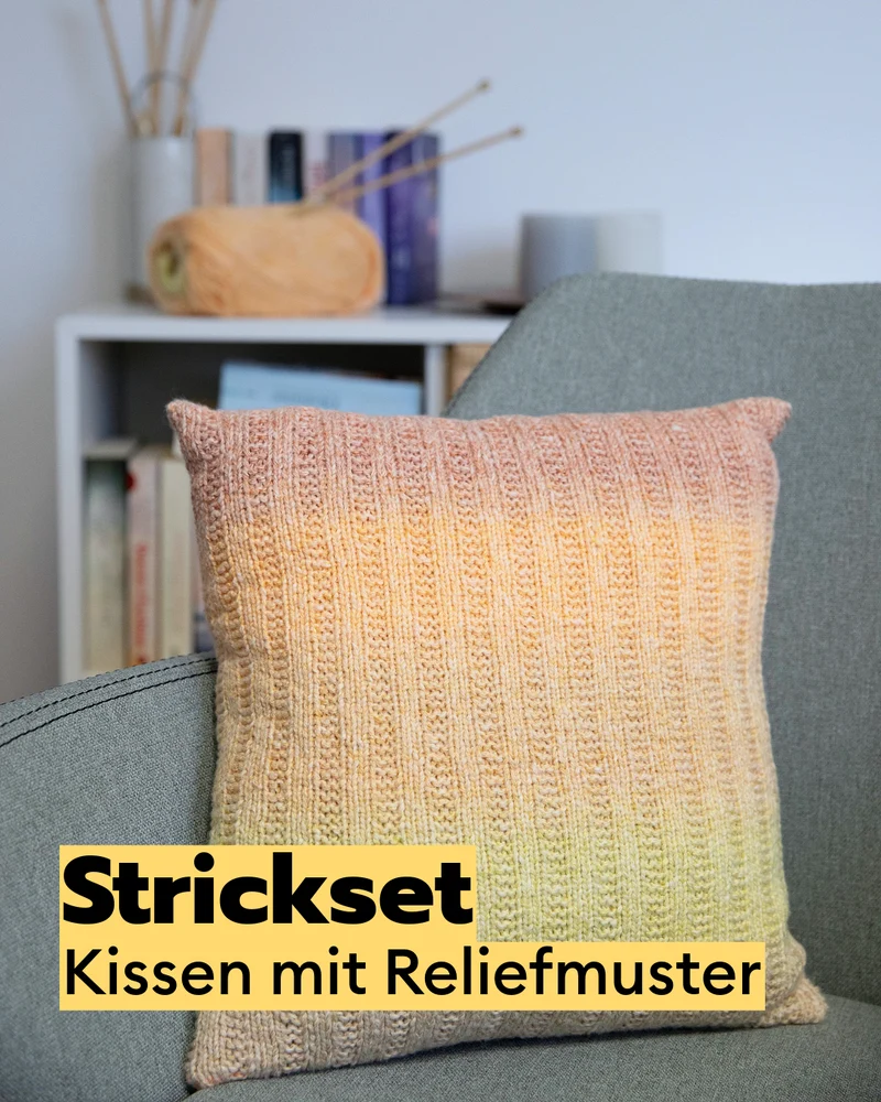 Strickset Kissenhülle im Reliefmuster
