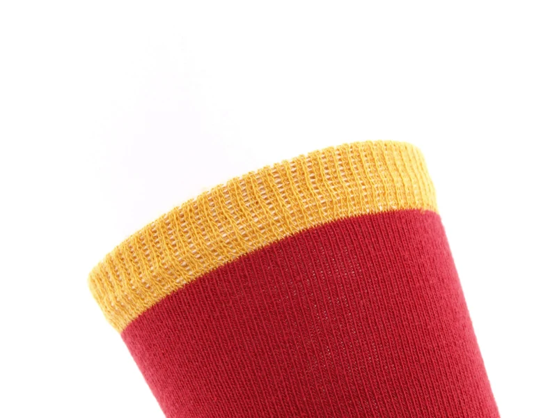 1 Paar Bio Kindersocken ohne drückende Naht rot