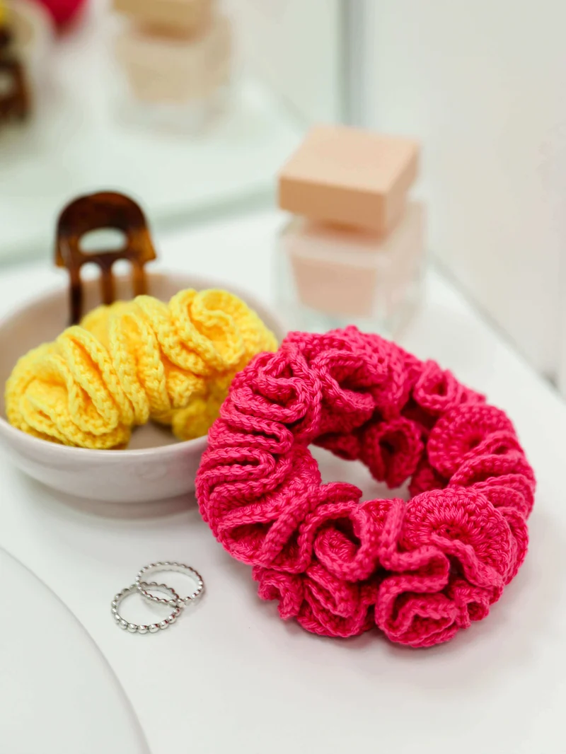 Häkelset Scrunchies
