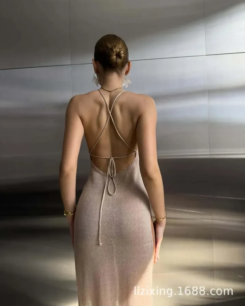Frauen Kleid rückenfreies gestricktes Strandkleid mit hohem Schlitz Partykleid