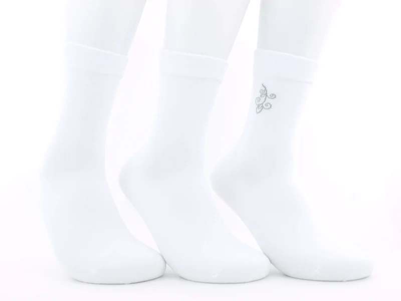 3 Paar Damen Diabetikersocken venenfreundlich weiß