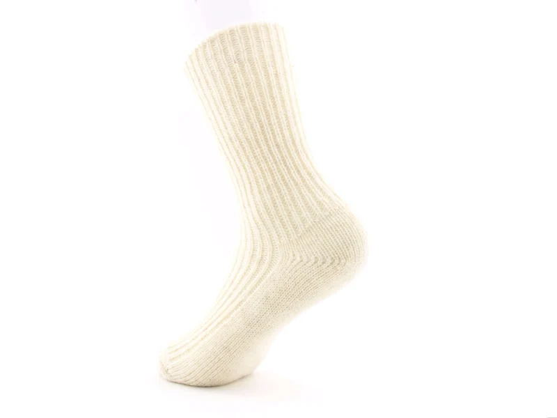 1 Paar Kindersocken 100 % Schurwolle wollweiß