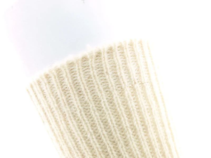 1 Paar Kindersocken 100 % Schurwolle wollweiß