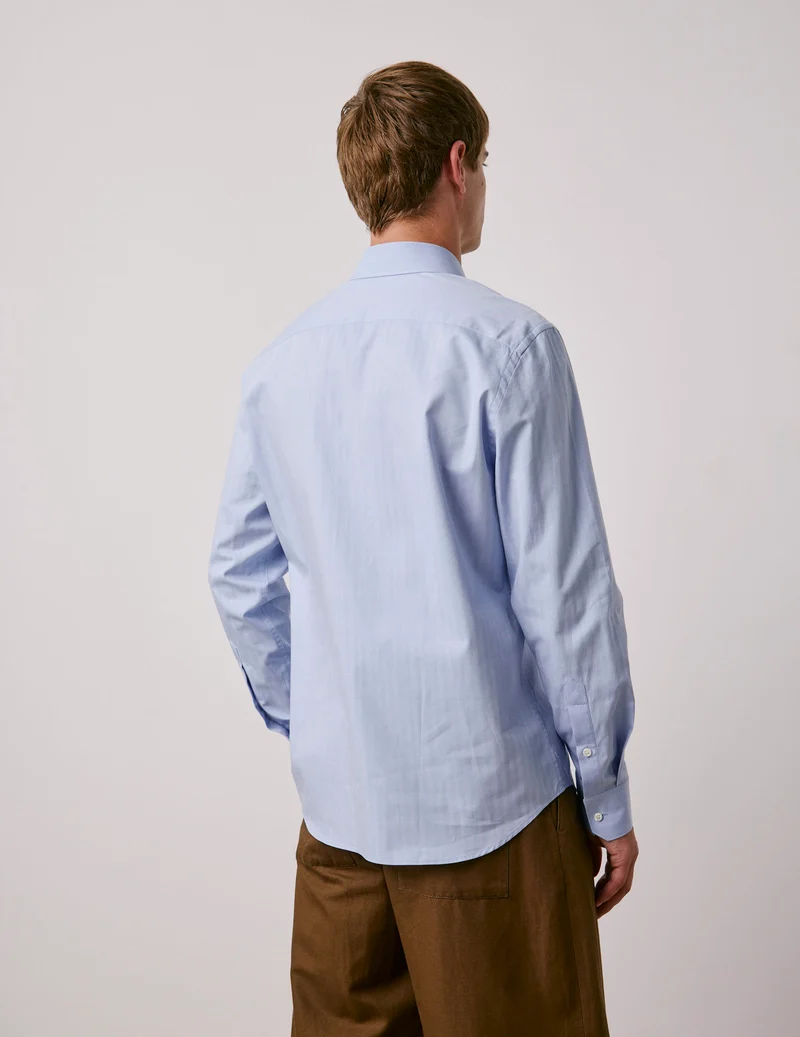 Chemise semi-ajustée bleue