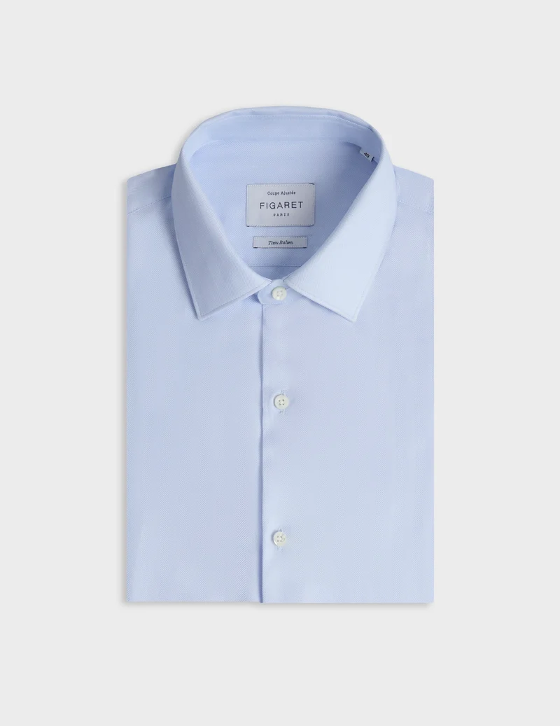 Chemise ajustée bleu clair