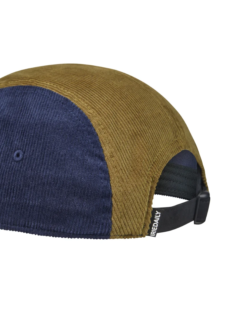 Corvin 5 Panel