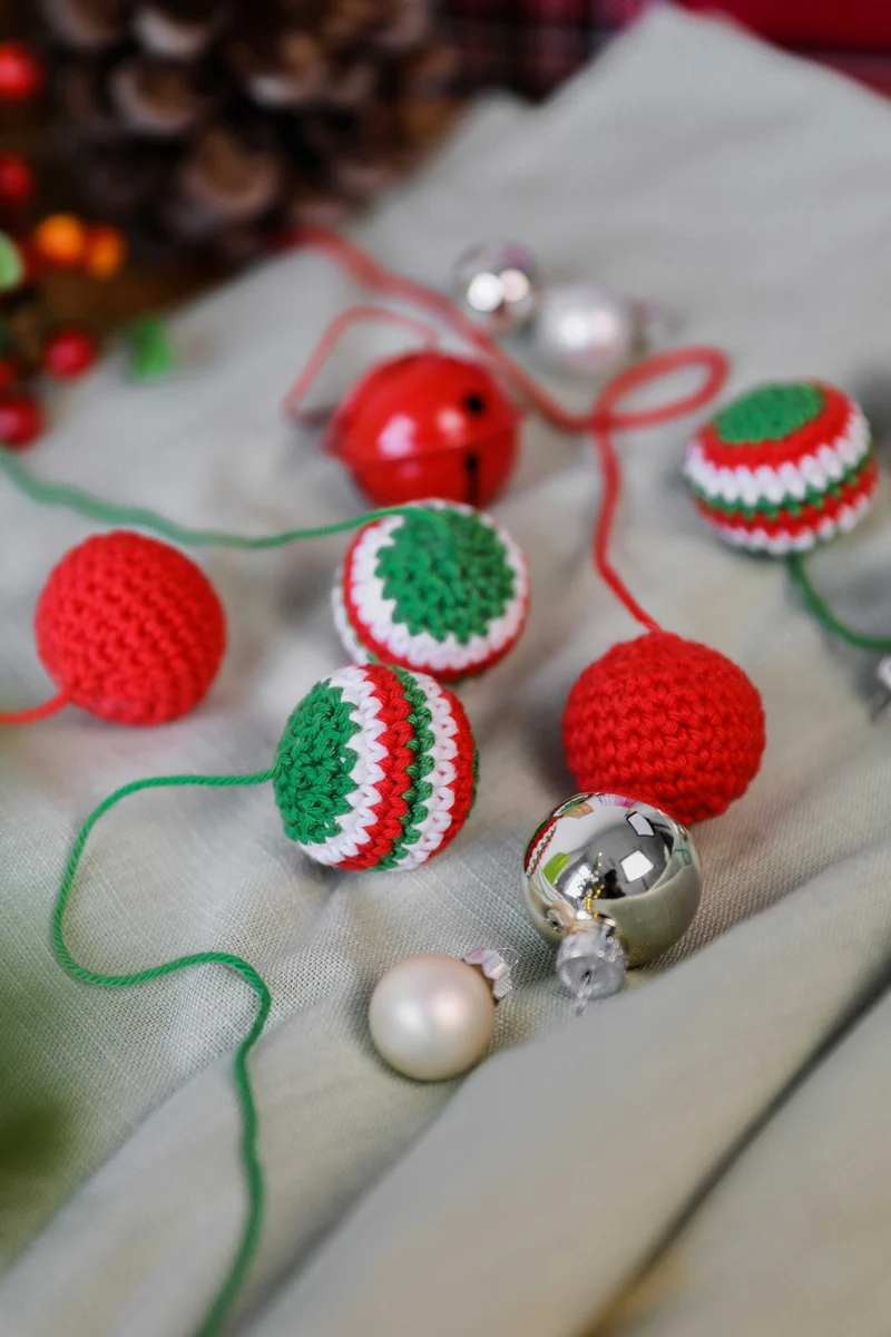 Anleitung Geschenkanhänger Weihnachtskugeln
