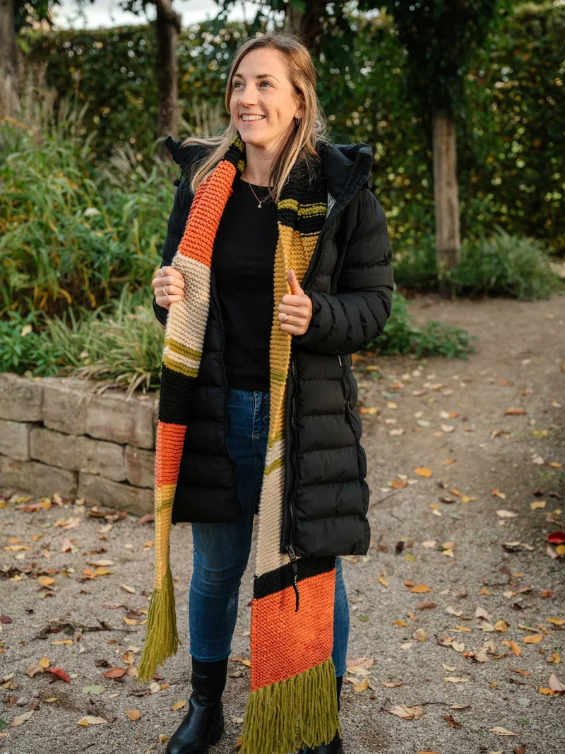 Anleitung Schal kraus rechts für Strickanfänger:innen – in Herbstfarben