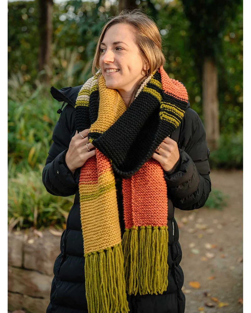 Anleitung Schal kraus rechts für Strickanfänger:innen – in Herbstfarben