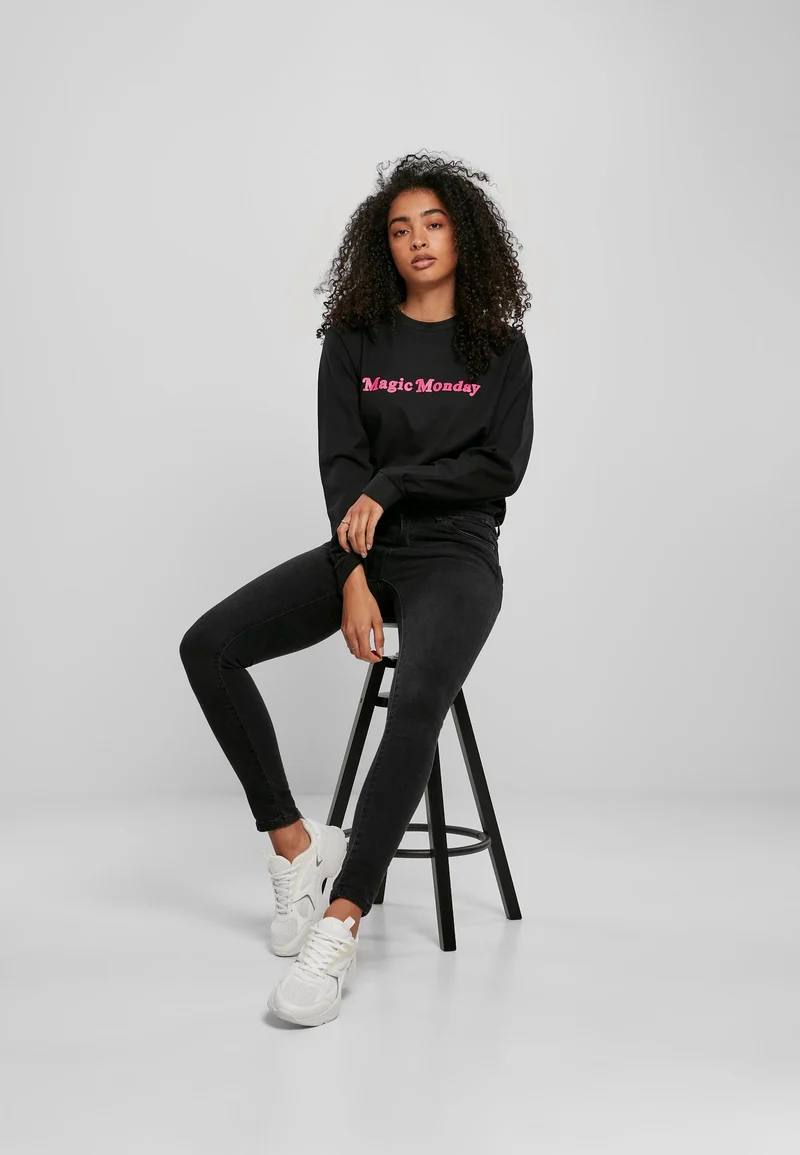 MT Magic Monday Slogan Longsleeve