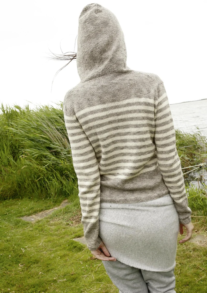 Strickanleitung - Ringelpullover mit Kapuze