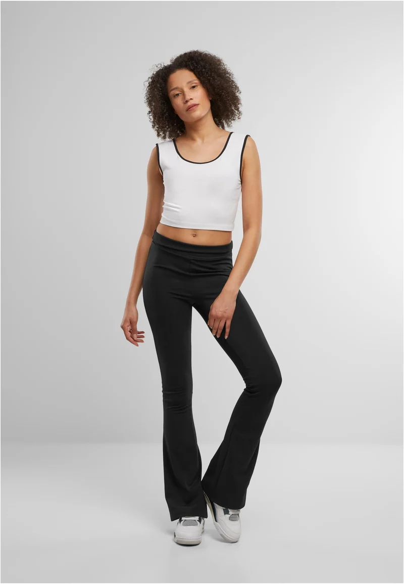 UC Contrast Cropped Top