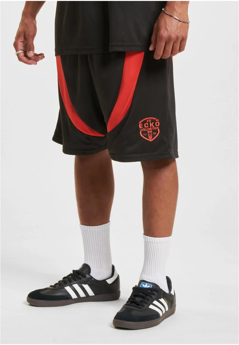 Ecko Unltd Cuts Shorts