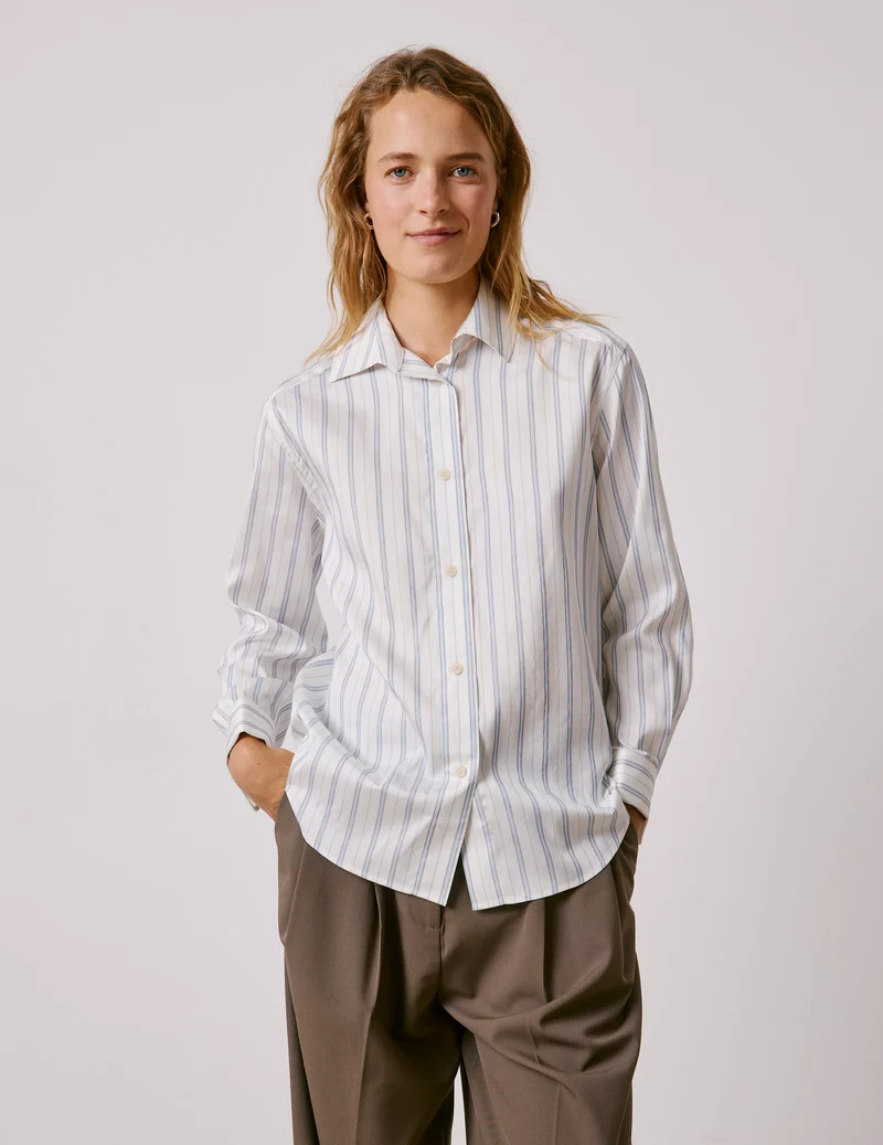 Chemise Hannah rayée bleu clair