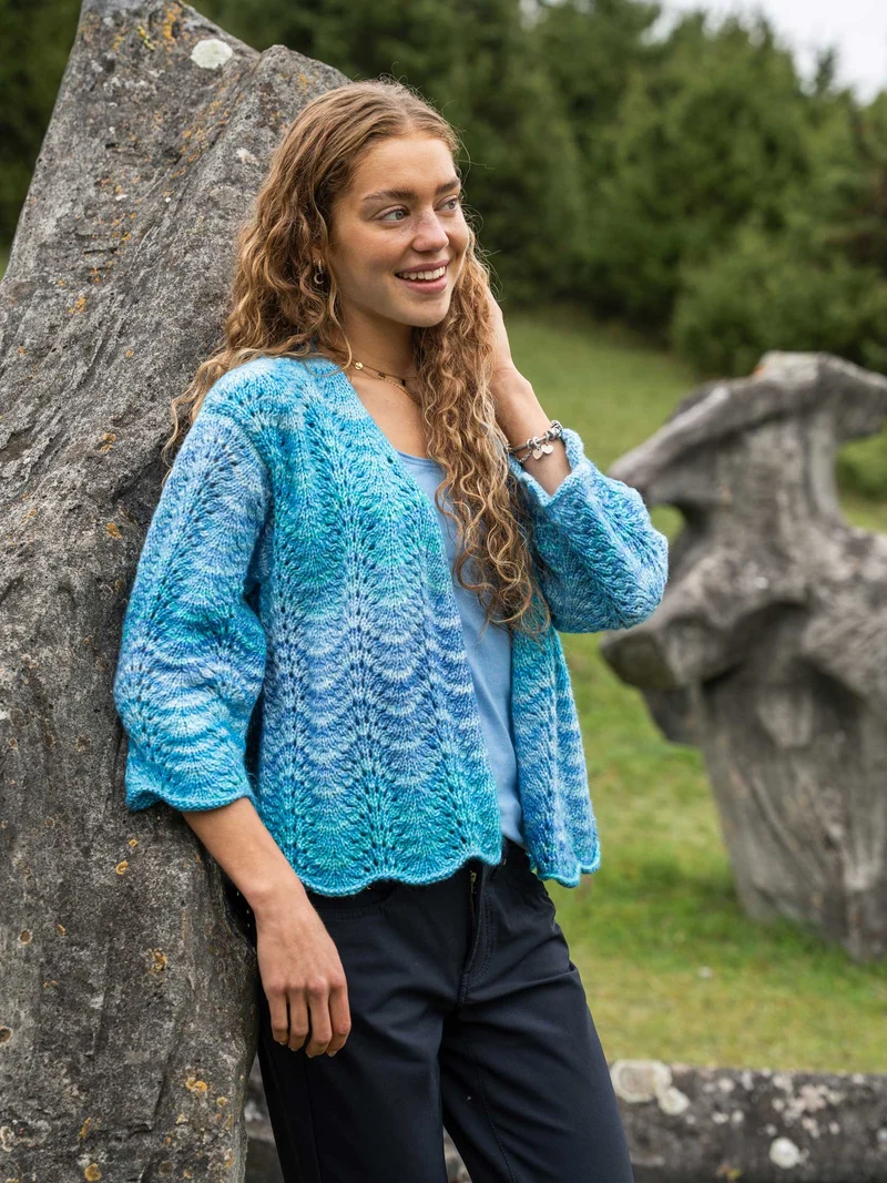Anleitung Cardigan im Wellenmuster