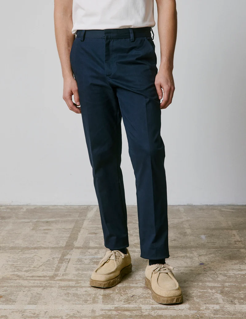 Chino Geofrey en twill de coton marine